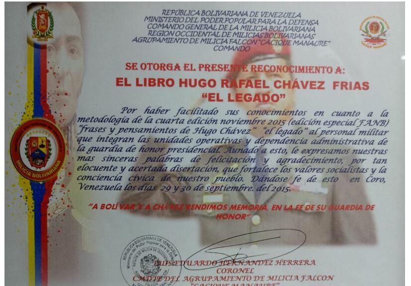 Libro de Chávez Frases y Pensamientos “El Legado” recibió reconocimiento de la Agrupamiento de Milicia Falcón “Cacique Manaure”