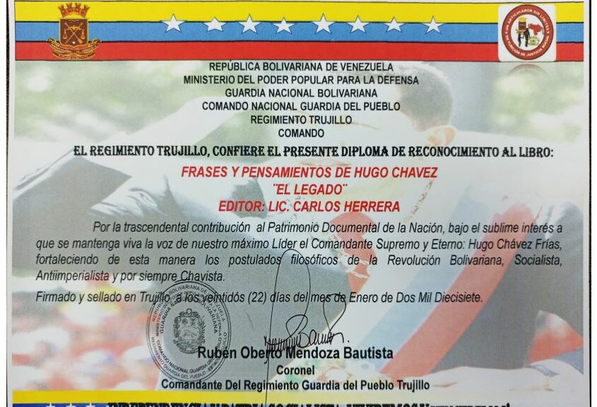 Libro de Chávez Frases y Pensamientos “El Legado” recibió reconocimiento del Regimiento de la Guardia del Pueblo en Trujillo