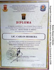 Libro de Chávez Frases y Pensamientos “El Legado” recibió reconocimiento Segundo Comando y Jefatura del Estado Mayor General de la GNB