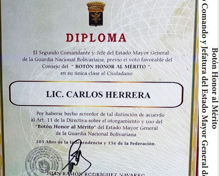 Libro de Chávez Frases y Pensamientos “El Legado” recibió reconocimiento Segundo Comando y Jefatura del Estado Mayor General de la GNB