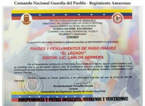 Libro de Chávez Frases y Pensamientos “El Legado” recibió reconocimiento del Regimiento Amazonas de la Guardia del Pueblo