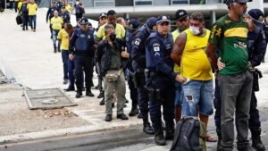 Los tres Poderes de Brasil rechazan el golpismo un año después de la asonada del 8 enero