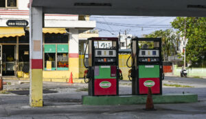 Cuba anuncia una subida de más del 500 % en la gasolina regular y el diésel