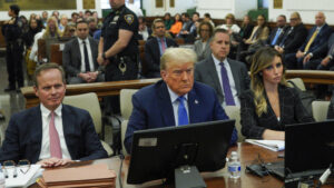 Juez cancela la comparecencia de Trump mañana en el cierre de su juicio en Nueva York