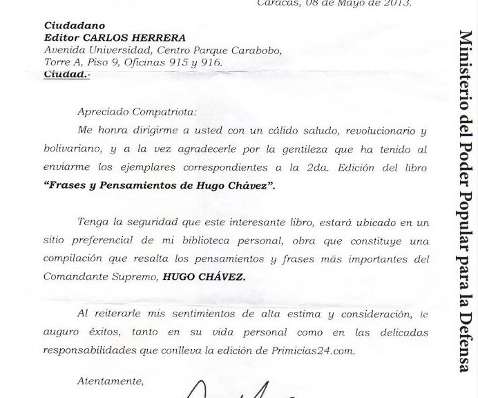 Libro de Chávez Frases y Pensamientos “El Legado” recibió reconocimiento del Almirante en Jefe Diego Molero Bellavia