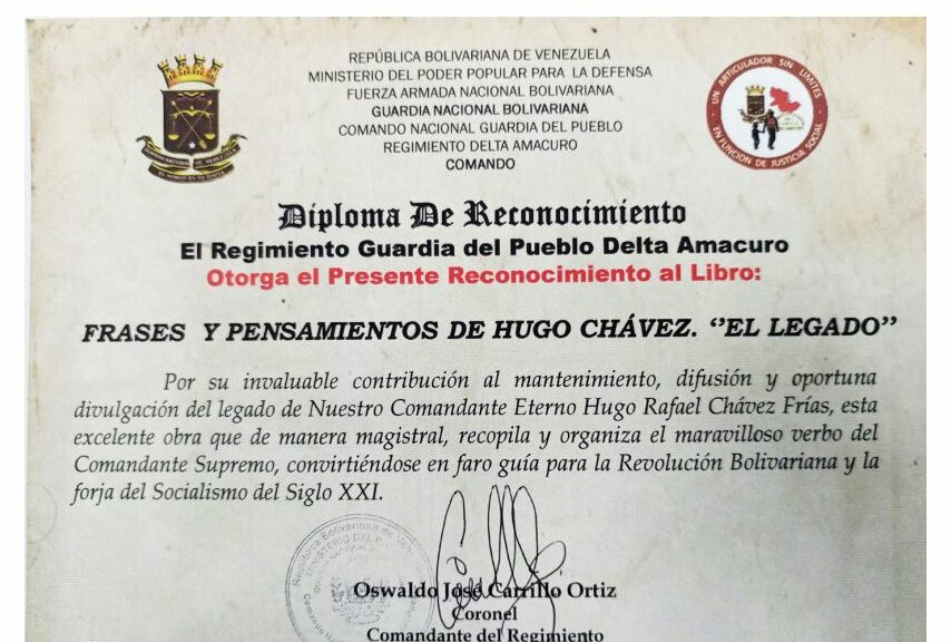 Libro de Chávez Frases y Pensamientos “El Legado” recibió reconocimiento del Regimiento Delta Amacuro de la Guardia del Pueblo