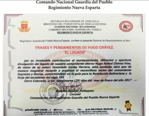 Libro de Chávez Frases y Pensamientos “El Legado” recibió reconocimiento del Regimiento Nueva Esparta de la Guardia del Pueblo