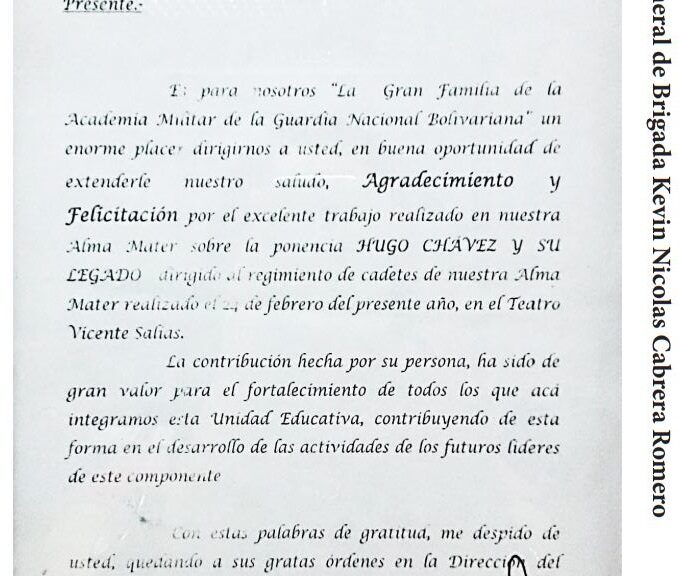 Libro de Chávez Frases y Pensamientos “El Legado” recibió reconocimiento del General de Brigada Kevin Nicolas Cabrera Romero