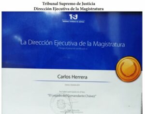 Libro de Chávez Frases y Pensamientos “El Legado” recibió reconocimiento de la Dirección Ejecutiva de la Magistratura (DEM)