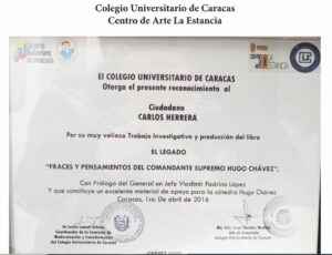 Libro de Chávez Frases y Pensamientos “El Legado” recibió reconocimiento del Colegio Universitario de Caracas