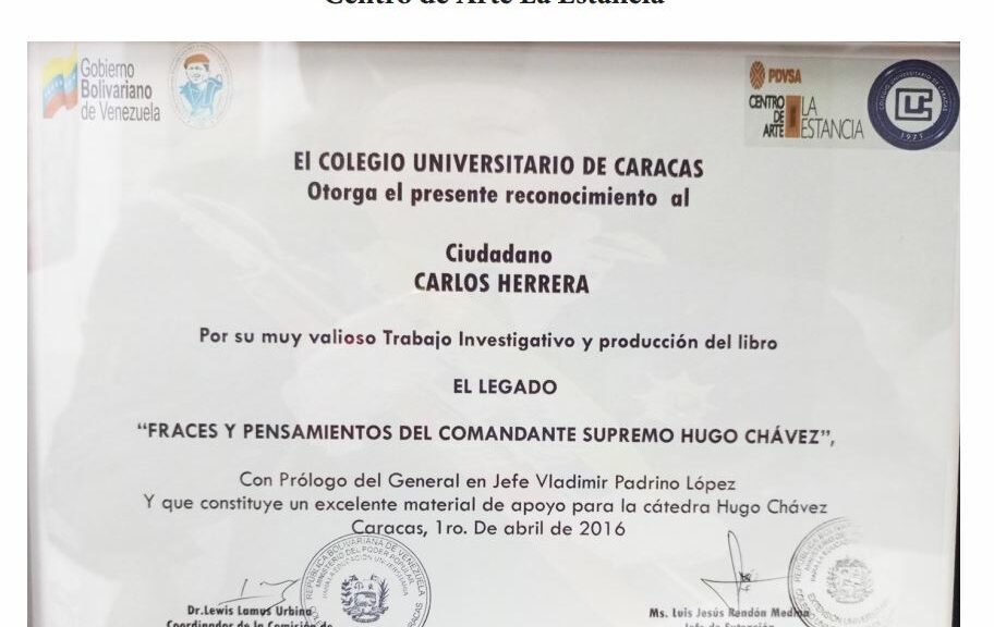 Libro de Chávez Frases y Pensamientos “El Legado” recibió reconocimiento del Colegio Universitario de Caracas