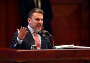 Fiscalía de Ecuador investiga a exministro por difundir información de asesinato de fiscal