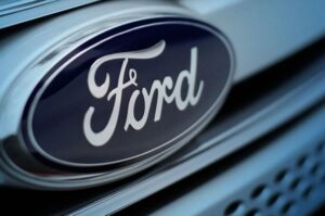 Ford lanza un nuevo sistema de «infotenimiento» con una pantalla de 48 pulgadas