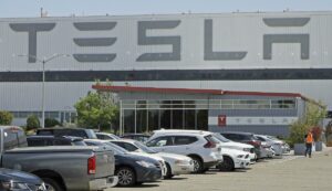 Tesla llama a revisión 199.575 vehículos en EE.UU. por problemas con sus cámaras