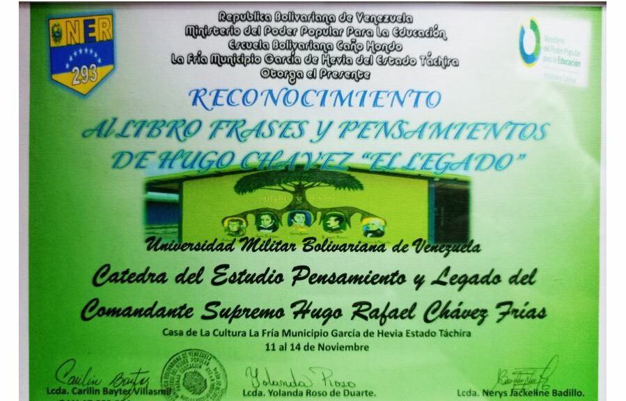 Libro de Chávez Frases y Pensamientos “El Legado” recibió reconocimiento de la Escuela Bolivariana Caño Hondo de La Fría municipio García de Hevia