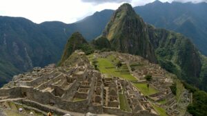 Gobierno de Perú promete dialogar con pobladores de Machu Picchu si levantan la huelga