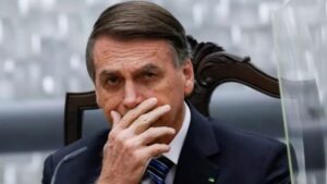 Los Bolsonaro cargan contra la Corte Suprema de Brasil por ordenar los registros