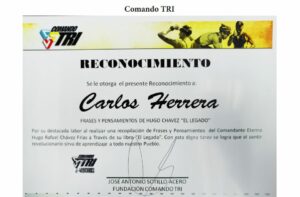 Libro de Chávez Frases y Pensamientos “El Legado” recibió reconocimiento del equipo de triatlón Comando Tri