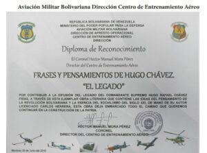 Libro de Chávez Frases y Pensamientos “El Legado” recibió reconocimiento de la Dirección Centro de Entrenamiento Aéreo