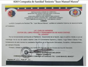 Libro de Chávez Frases y Pensamientos “El Legado” recibió reconocimiento de la 8203 Compañía de Sanidad Teniente “Juan Manuel Manzo”