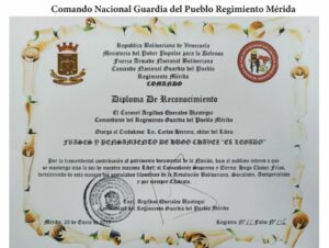 Libro de Chávez Frases y Pensamientos “El Legado” recibió reconocimiento del Comando Nacional Guardia del Pueblo Regimiento Mérida