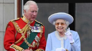Carlos III se enfrenta al cáncer tras un año de reinado y siete décadas de espera