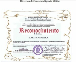 Libro de Chávez Frases y Pensamientos “El Legado” recibió reconocimiento de la Dirección de Contrainteligencia Militar