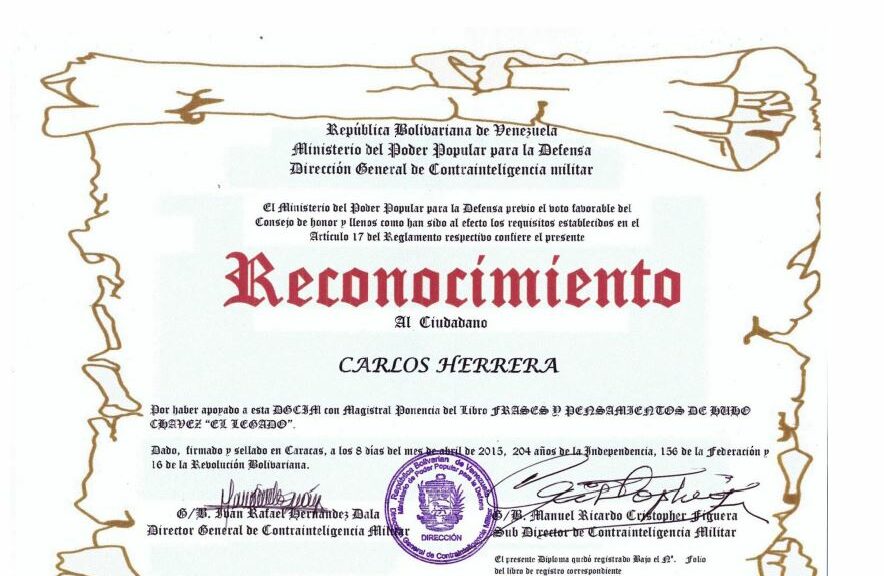 Libro de Chávez Frases y Pensamientos “El Legado” recibió reconocimiento de la Dirección de Contrainteligencia Militar