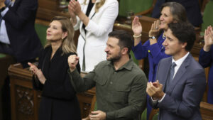 Oposición canadiense pide la dimisión de Trudeau por «mentir» sobre la invitación de un veterano nazi a la recepción de Zelenski