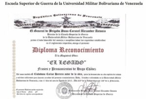 Libro de Chávez Frases y Pensamientos “El Legado” recibió reconocimiento de la Escuela Superior de Guerra de la Universidad Militar Bolivariana de Venezuela