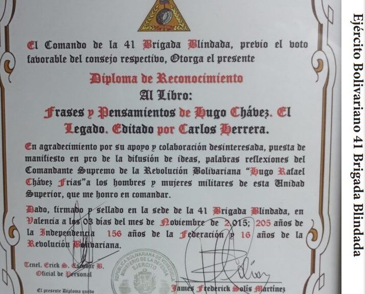 Libro de Chávez Frases y Pensamientos “El Legado” recibió reconocimiento de la 41 Brigada Blindada del Ejército Bolivariano