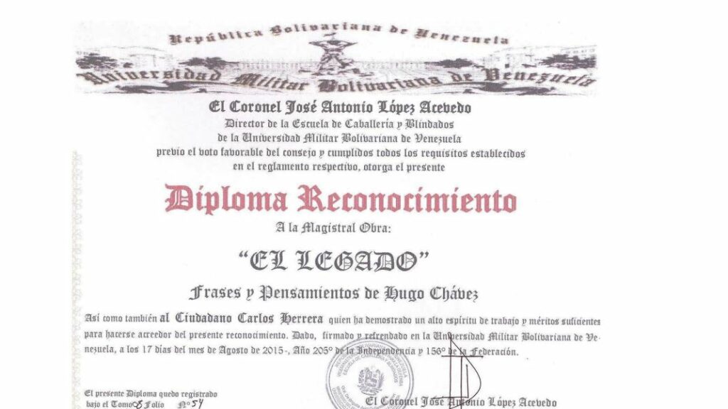 Libro de Chávez Frases y Pensamientos “El Legado” recibió reconocimiento de la Escuela de Caballería y Blindados de la Universidad Militar Bolivariana de Venezuela