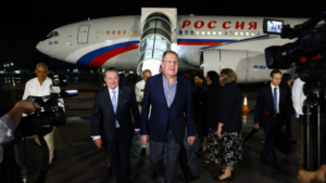 Lavrov llega a Cuba para iniciar su gira por América Latina