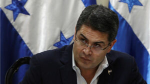 Expresidente hondureño dice ser inocente de cargos que le imputa EE.UU. antes del juicio