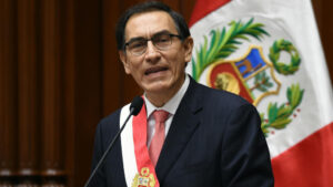 Fiscalía de Perú abre investigación preliminar a Vizcarra por presunta corrupción