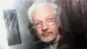 Justicia británica fallará cuanto antes si Assange puede recurrir o es entregado a EEUU
