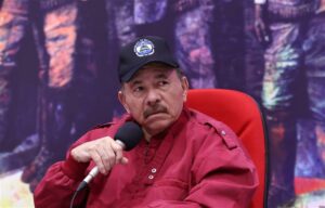 Daniel Ortega reaparece en público 56 días después en un acto en homenaje a Sandino