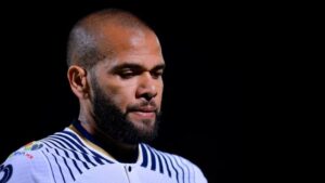 Víctima de Alves estudia recurrir la sentencia pero celebra que le hayan creído