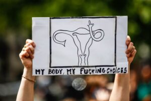 Senado francés inicia mañana el debate para inscribir el aborto en la Constitución
