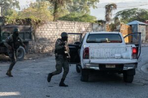 La violencia continúa imparable en Haití, mientras el Primer Ministro  sigue en paradero desconocido