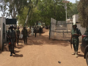 Suben a 95 las personas secuestradas en un nuevo ataque de hombres armados en Nigeria