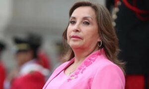 Fiscalía pide al Gobierno peruano información sobre los quince relojes de Boluarte