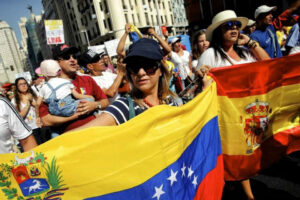 Venezolanos en España protestan contra los “requisitos inconstitucionales” para votar