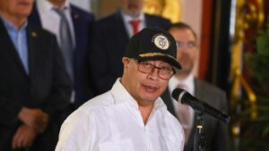 Petro se reunirá con oposición venezolana para “construir la paz política”