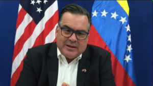Embajador de EE. UU. para Venezuela apoya la participación de Edmundo González en las elecciones del 28Jul