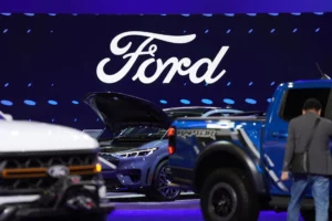 Beneficios netos de Ford cayeron un 24,1 % en el primer trimestre de 2024