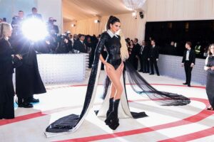 La Met Gala promete un extravagante «jardín» habitado por JLO, Bad Bunny y Zendaya