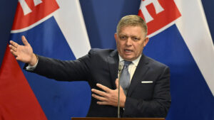 Proporcionan los últimos datos sobre el estado de salud de Robert Fico tras el atentado