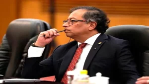 ENCUESTA: Desaprobación a la gestión del presidente colombiano Gustavo Petro llega a 75 %