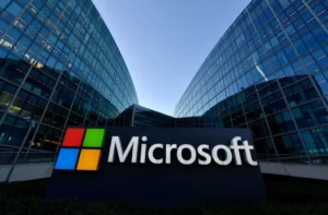 Microsoft apuesta por una «nueva era» de computadoras con IA para revitalizar el mercado